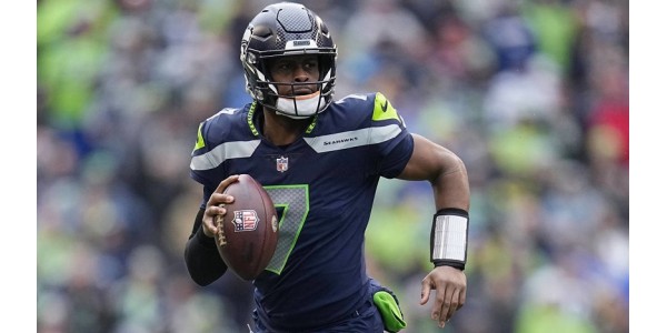 Seattle Seahawks firman a Geno Smith con una extensión de 3 años y $105 millones